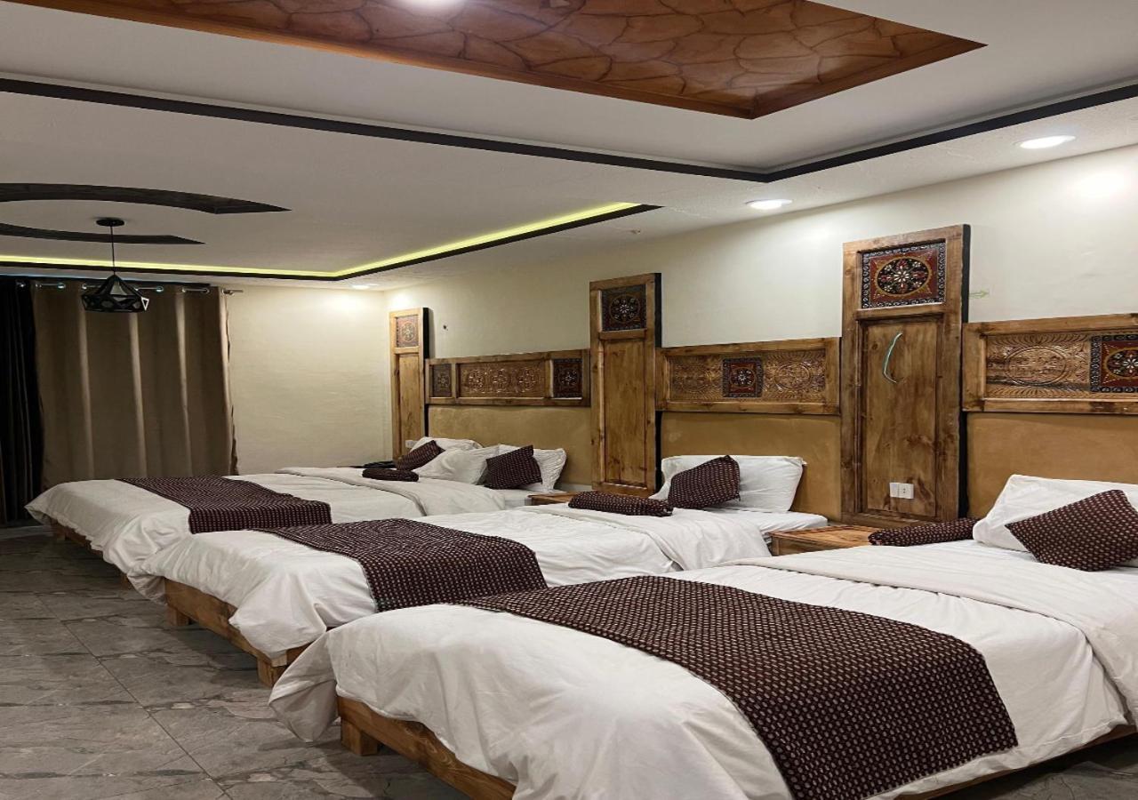 Hotel Birmingham Palace Kalam By Khan Familia Екстер'єр фото