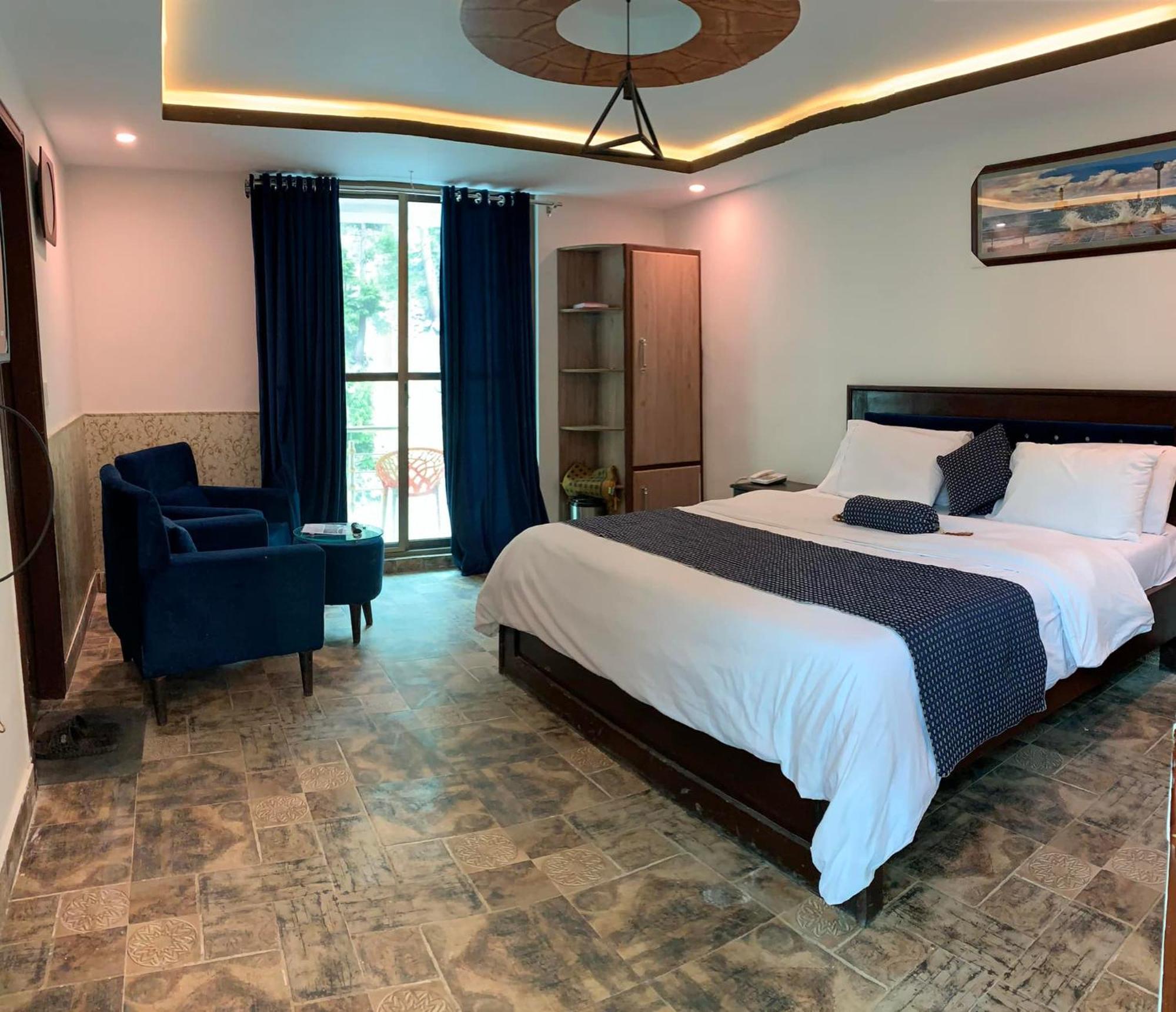 Hotel Birmingham Palace Kalam By Khan Familia Екстер'єр фото