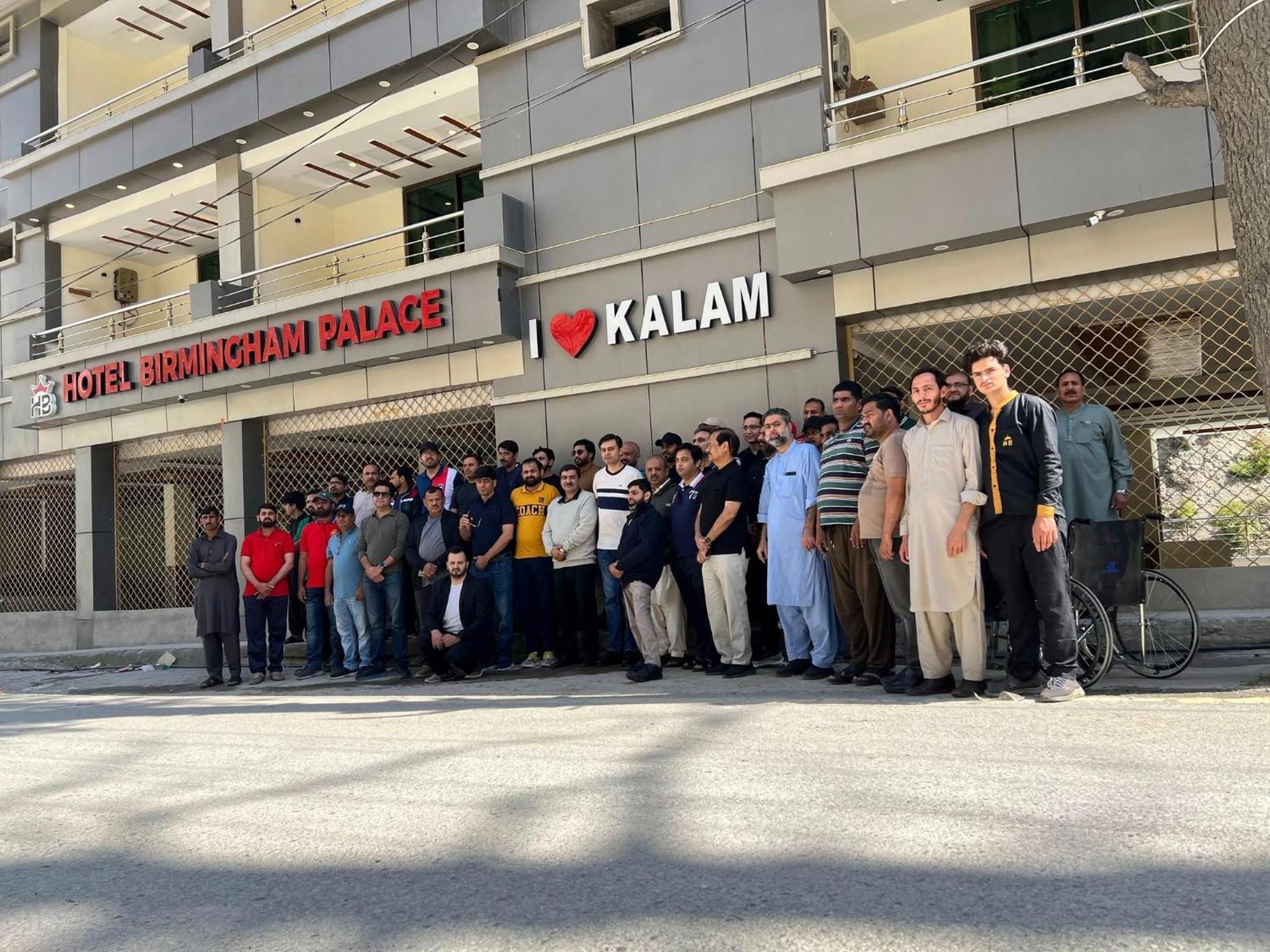Hotel Birmingham Palace Kalam By Khan Familia Екстер'єр фото